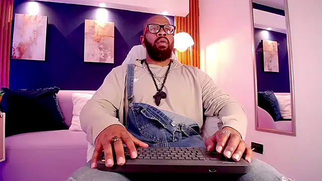 King Malik online show from March 12, 1:28 pm