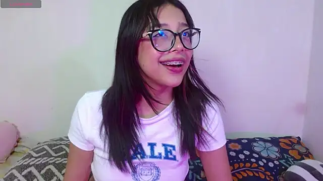 kimwilliam11 online show from October 5, 11:57 pm