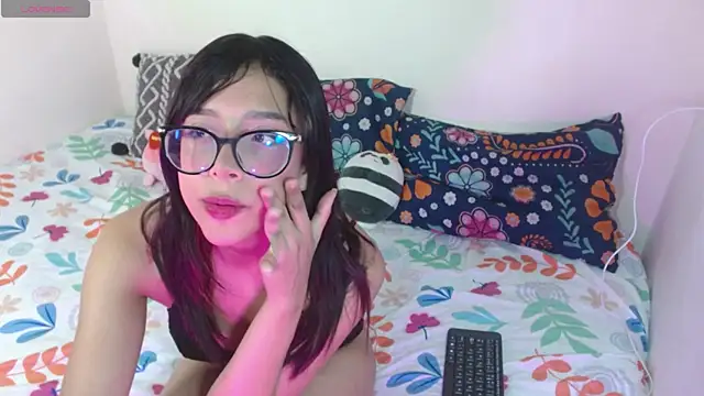 kimwilliam11 online show from October 6, 10:51 pm