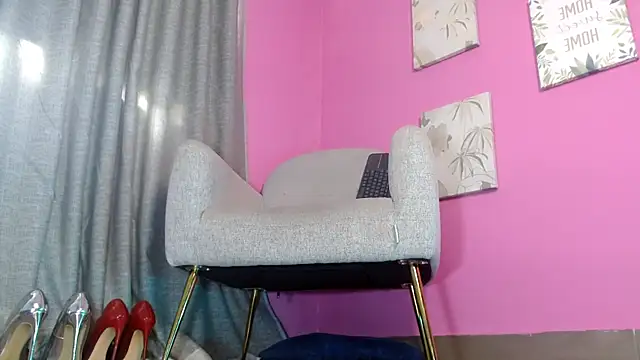 emily ox0 online show from June 2, 7:05 pm