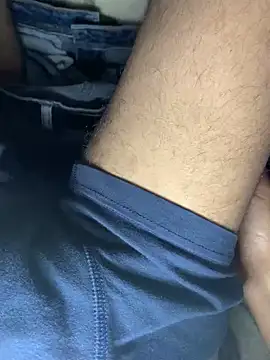 Snapshot of Aq2006 chatting on March 2, 1:19 am Aq2006 online show from March 2, 1:19 am