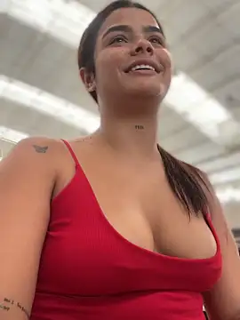 Snapshot of Kaily_Sweet16 chatting on October 20, 5:57 pm Kaily Sweet16 online show from October 20, 5:57 pm