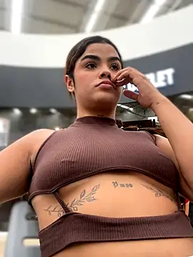 Snapshot of Kaily_Sweet16 chatting on October 27, 6:45 pm Kaily Sweet16 online show from October 27, 6:45 pm