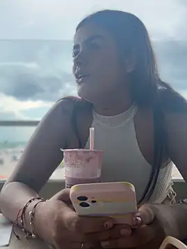 Snapshot of Kaily_Sweet16 chatting on November 10, 7:13 pm Kaily Sweet16 online show from November 10, 7:13 pm