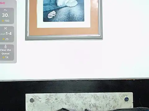 Snapshot of celestegilbert chatting on November 18, 11:26 pm celestegilbert online show from November 18, 11:26 pm