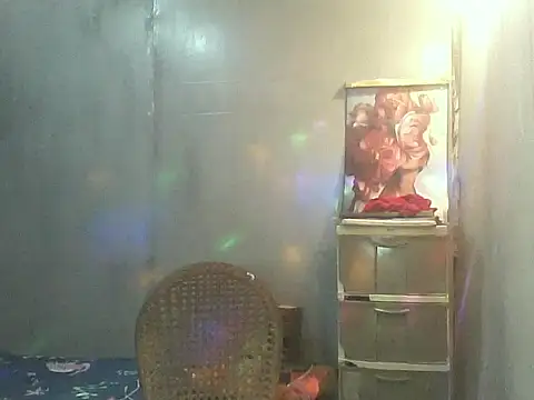 kimmy slut online show from January 9, 1:36 pm