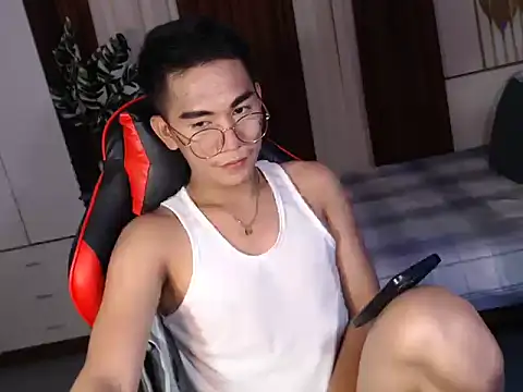 Snapshot of drinkmycumx chatting on October 24, 4:58 pm drinkmycumx online show from October 24, 4:58 pm