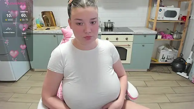 LinaElasm online show from March 5, 7:26 am