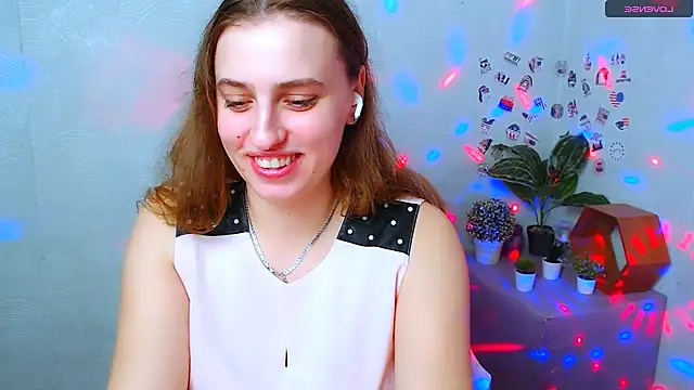 AmandaDimond  online show from December 3, 10:35 am