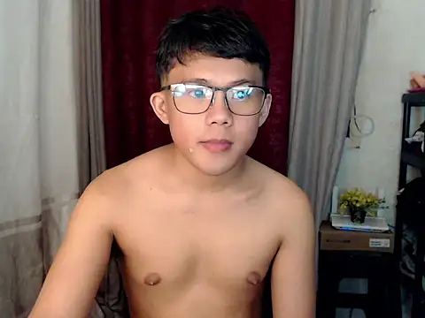 twink asianbunny online show from November 9, 5:44 pm