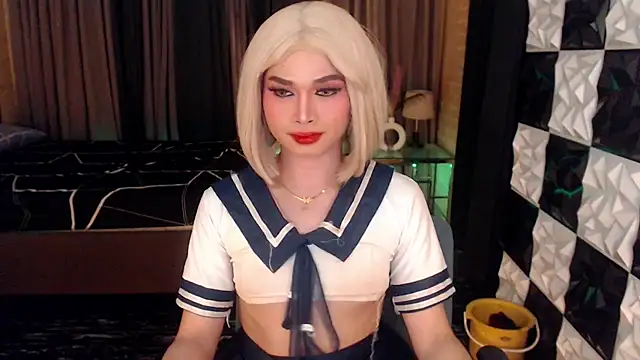 BigCockMaxineTS online show from November 15, 6:15 pm