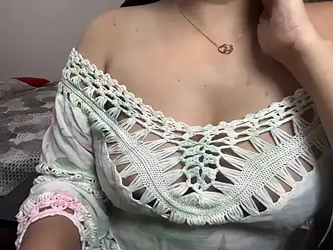 Snapshot of Anushka_01 chatting on September 20, 5:58 pm Anushka 01 online show from September 20, 5:58 pm