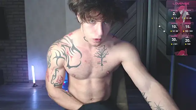 Snapshot of Brendan__Piks chatting on December 22, 8:00 am Brendan Piks online show from December 22, 8:00 am