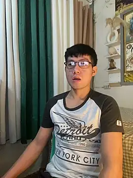 xshyboyx online show from June 24, 12:04 pm