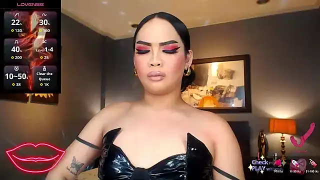 FridaHumphrey online show from April 5, 7:22 pm