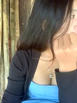 ThiHa003 online show from November 1, 2:13 am