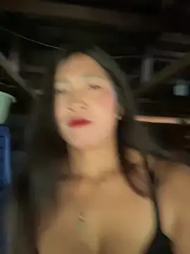 Snapshot of ThiHa003 chatting on March 3, 2:18 am ThiHa003 online show from March 3, 2:18 am