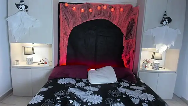 CamiGox online show from October 16, 8:10 pm