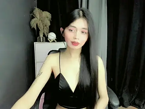 Snapshot of LexiLove chatting on November 10, 11:31 am LexiLove online show from November 10, 11:31 am