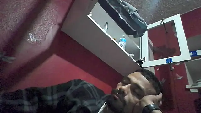 Snapshot of Cnutt310 chatting on October 12, 12:48 pm Cnutt310 online show from October 12, 12:48 pm