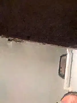 Snapshot of Cnutt310 chatting on November 27, 1:40 am Cnutt310 online show from November 27, 1:40 am