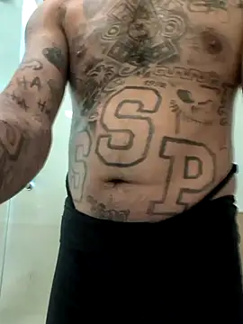 Snapshot of Cnutt310 chatting on November 28, 2:31 pm Cnutt310 online show from November 28, 2:31 pm