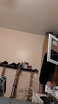 Snapshot of Cnutt310 chatting on February 28, 12:50 pm Cnutt310 online show from February 28, 12:50 pm