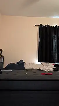 Snapshot of Cnutt310 chatting on March 4, 10:49 pm Cnutt310 online show from March 4, 10:49 pm