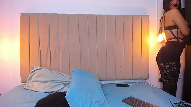 ana foxi online show from October 19, 8:42 pm