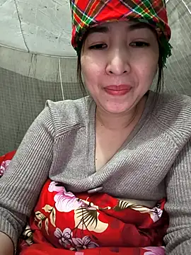 Ariana-Vy online show from December 14, 12:43 pm