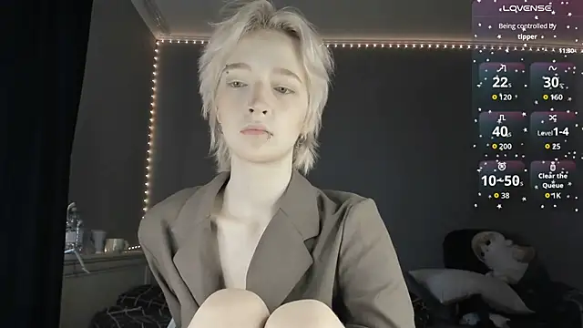 MelissaReis online show from December 14, 10:20 am