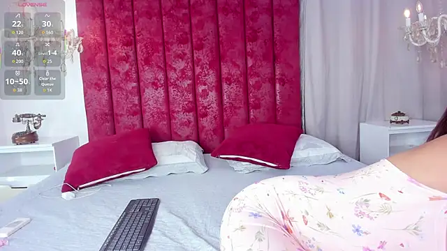 Melody smiith  online show from September 17, 3:46 pm
