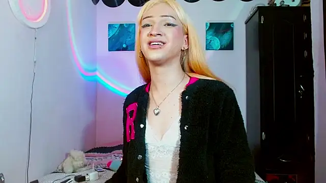 meghan devil  online show from December 3, 4:42 am