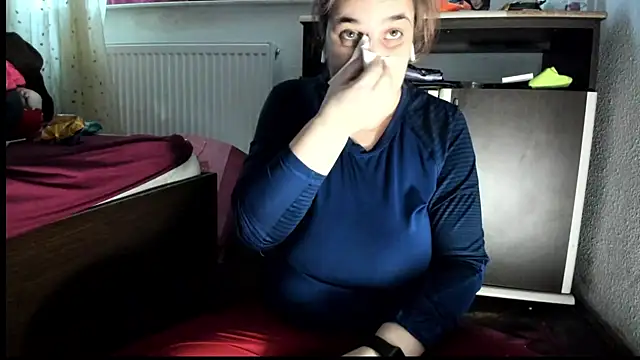 Snapshot of godesstessa chatting on January 17, 1:35 pm godesstessa online show from January 17, 1:35 pm