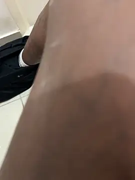 Snapshot of blablablackbi chatting on February 2, 12:42 am blablablackbi online show from February 2, 12:42 am