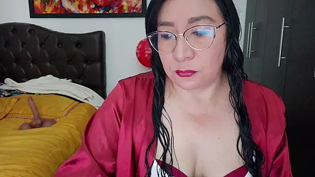 Snapshot of Grace_mature_milf chatting on July 12, 11:45 am Grace mature milf online show from July 12, 11:45 am