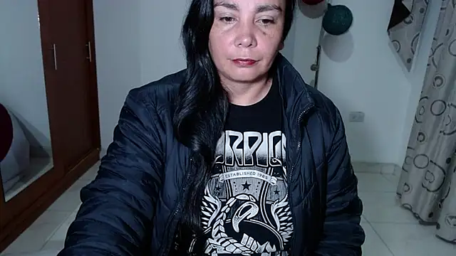 Vivian milf paint online show from October 30, 2:57 am