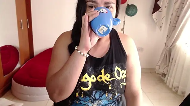 Vivian milf paint online show from November 20, 1:11 pm