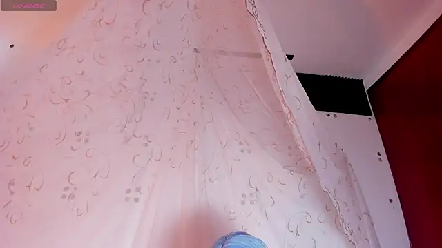 kinkyboat23 online show from April 10, 4:23 pm