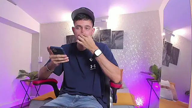 nils saint online show from November 11, 2:44 am