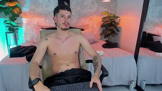 nils saint online show from November 29, 2:36 am