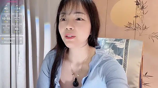 Snapshot of xinxin520-baby chatting on May 14, 1:23 am xinxin520-baby online show from May 14, 1:23 am