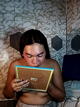 Snapshot of youryummybaby chatting on September 22, 7:32 am youryummybaby online show from September 22, 7:32 am
