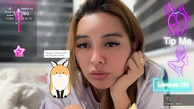 Snapshot of urasianlady chatting on April 25, 4:04 pm urasianlady online show from April 25, 4:04 pm