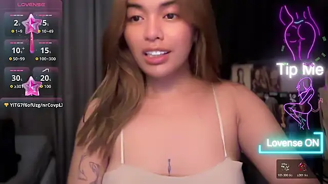 Snapshot of urasianlady chatting on May 21, 11:12 pm urasianlady online show from May 21, 11:12 pm