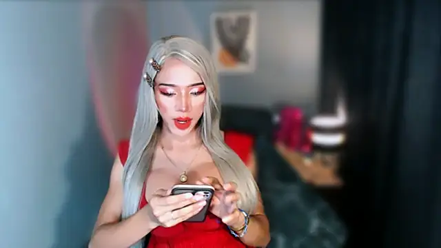 Snapshot of AiraCumSlut chatting on May 15, 10:50 pm AiraCumSlut online show from May 15, 10:50 pm