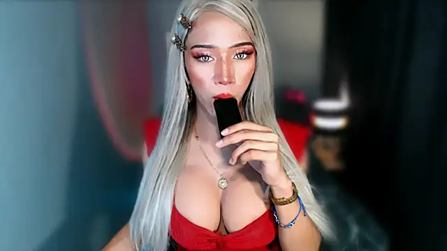 Snapshot of AiraCumSlut chatting on May 15, 11:56 pm AiraCumSlut online show from May 15, 11:56 pm
