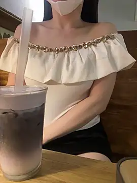 Meii-meyy online show from December 19, 10:11 am