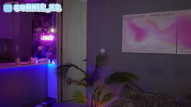 Snapshot of Sonnie_mami chatting on January 19, 1:37 pm Sonnie mami online show from January 19, 1:37 pm