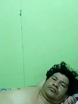 Snapshot of 3-11A chatting on October 31, 4:57 am 3-11A online show from October 31, 4:57 am